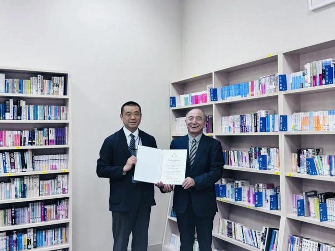 《紫禁城喵传》荣获第18届“日本国际漫画奖”铜奖颁奖仪式在日本驻华大使馆举办(图1)